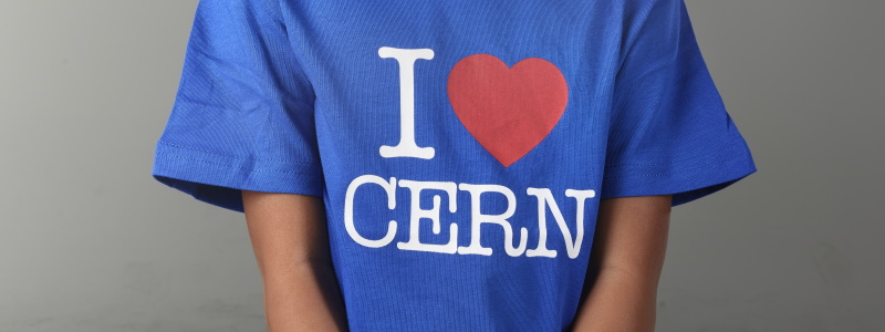 T-Shirt I love CERN bleu