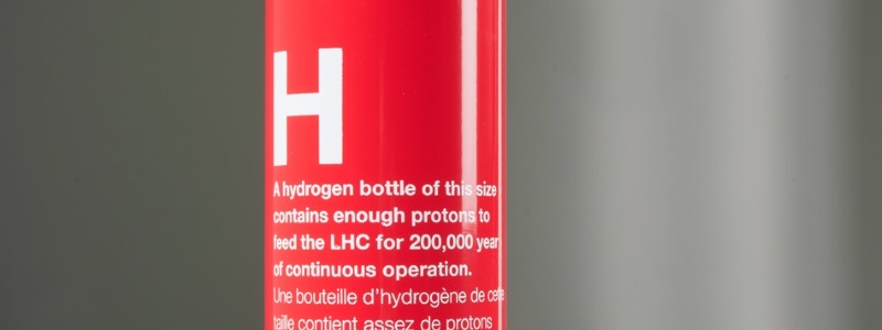 Hydrogen bottle