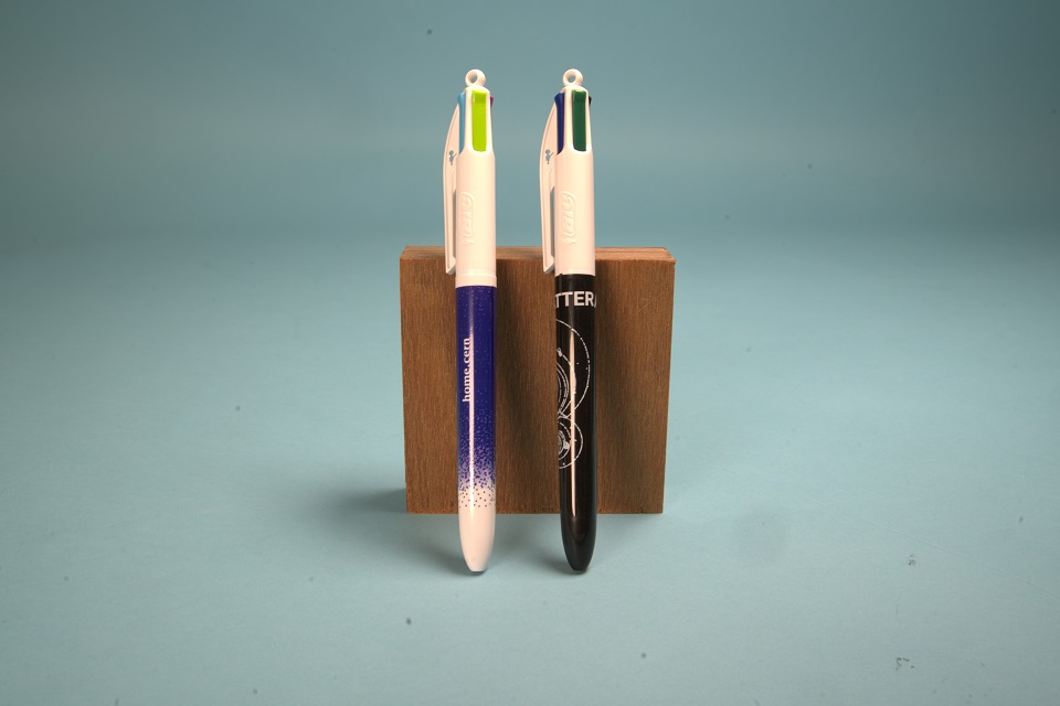 4 colour pens